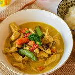 arroz-con-pollo-al-curry-facil